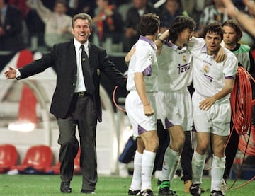 El entrenador que en 1998 llevó la séptima Copa de Europa a las vitrinas del Madrid tras 32 años de espera tuvo cuatro etapas en el banquillo del Bayern: 1987-91, 2009 (como interino), 2011-13 y 2017-18. 