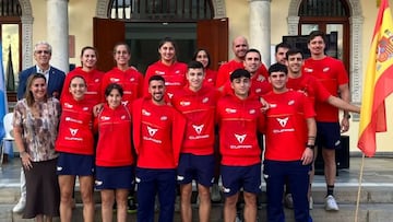 Los equipos españoles en la presentación.