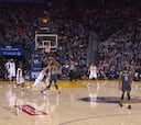 La canasta agónica de Stephen Curry que le dio la victoria a los
Golden State Warriors