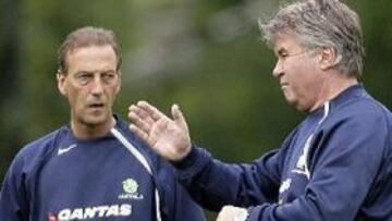 <b>PUNTO Y FINAL.</b> Neeskens dejará de ser ayudante de su compatriota Guus Hiddink.