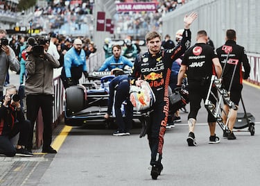 Alegría de Max Verstappen tras conseguir la pole en el Gran Premio de Australia de la Fórmula 1.