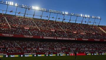 Grada del S&aacute;nchez Pizju&aacute;n durante el partido Sevilla-Eibar.