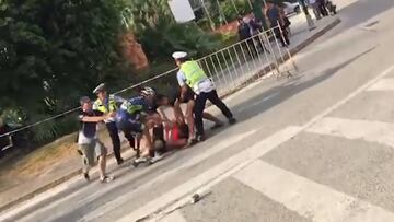 Fuerte pelea  tras tumbarlo de la bicicleta