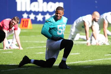 El linebacker Quinton Bell.