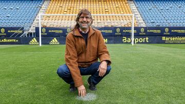 30/04/2019 CADIZ CF EL EX JUGADOR DEL REAL MADRID Y CADIZ JUAN JOSE POSANDO EN EL RAMON DE CARRANZA