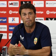 Un Almería sin presión en el Camp Nou