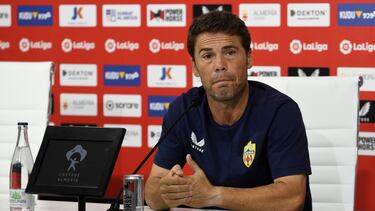 Un Almería sin presión en el Camp Nou