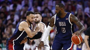 Stephen Curry y LeBron James contra Serbia.