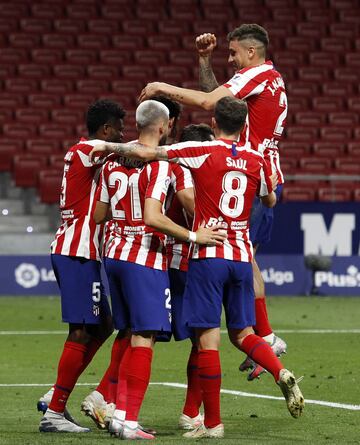 2-0. Diego Costa celebró el segundo tanto que marcó de penalti.A