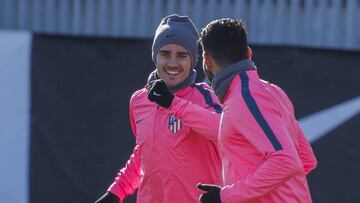04/12/17
ENTRENAMIENTO DEL ATLETICO DE MADRID
ANTOINE GRIEZMANN
DIEGO COSTA