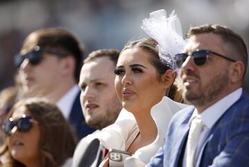 El Aintree Grand National es una competición ecuestre siendo la carrera de obstáculos más importante de las que se celebran en el Reino Unido. El Aintree Grand National es una competición ecuestre, la carrera de obstáculos más importante de las que se celebran en el Reino Unido. Se realiza en el hipódromo de Aintree en la ciudad de Liverpool.
El Aintree Grand National es una competición ecuestre siendo la carrera de obstáculos más importante de las que se celebran en el Reino Unido. El Aintree Grand National es una competición ecuestre, la carrera de obstáculos más importante de las que se celebran en el Reino Unido. Se realiza en el hipódromo de Aintree en la ciudad de Liverpool.
