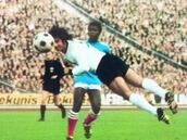 Lo mejor de Gerd Müller: el delantero que destrozó récords a base de goles