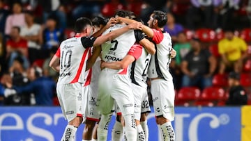 Carlos Emilio Orrantia celebrates his goal 0-1 of Atlas during the 16th round match between Queretaro and Atlas as part of the Liga BBVA MX, Torneo Clausura 2025 at La Corregidora Stadium, on April 16, 2025 in Santiago de Queretaro, Mexico.