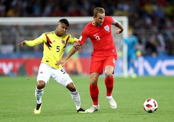 Partido de mucha lucha en todas las líneas.  Mira las mejores imágenes del partido de octavos de final entre Colombia e Inglaterra 