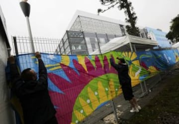 El estadio de Curitiba sin hacer y España se entrenó en "Cajú"