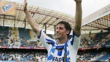 El 'Depor' quiso a Capdevila pero el Benfica se negó