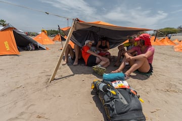 La impresionante carrera de Marruecos llega por primera vez a Perú: serán 250 km y 7 días de autosuficiencia, con 300 corredores de 40 países. Así se vivió la previa al inicio.