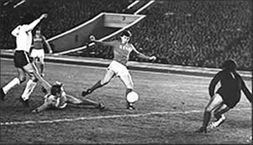 El 26 de septiembre de 1973, Chile rescató un empate sin goles ante la Unión Soviética en Moscú. El partido no se grabó y sólo quedaron un puñado de fotos para la historia.