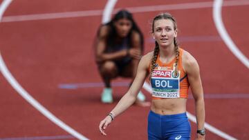 Femke Bol, tras ganar su semifinal de los 400 metros lisos.