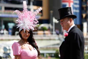 Esta semana se celebra en Ascot, al sur de Inglaterra, la tradicional y pintoresca carrera de caballos con la presencia de la realeza británica. 