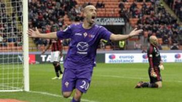 CELEBRACI&Oacute;N. Borja Valero marc&oacute; el segundo gol de la Fiorentina.