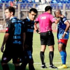 Iquique rechaza insultos, pero acusa provocación de Rentería