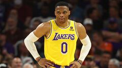 Losing Lakers: Viral video shows their season in a nutshell