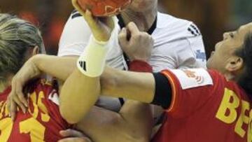 España supera a Alemania en su estreno en el Europeo