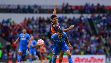 (L-R), Martin Barragan of Puebla and Julio cesar Dominguez of Cruz Azul during the game Cruz Azul vs Puebla, corresponding Round 04 the Torneo Apertura 2022 of the Liga BBVA MX at Azteca Stadium, on July 23, 2022.
<br><br>
(I-D), Martin Barragan de Puebla y Julio cesar Dominguez de Cruz Azul durante el partido Cruz Azul vs Puebla, correspondiente a la Jornada 04 del Torneo Apertura 2022 de la Liga BBVA MX en el Estadio Azteca, el 23 de julio de 2022.
