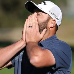 Rahm pone fin a una histórica racha pero supera el corte