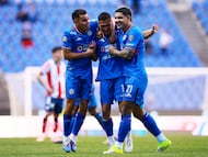 Soccer Football - Liga MX - Cruz Azul v Atletico San Luis - Estadio Cuauhtemoc, Puebla, Mexico - March 7, 2026 Cruz Azul's Andres Montano celebrates scoring their third goal with Gabriel Fernandez and Carlos Rodriguez REUTERS/Eloisa Sanchez