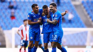 Soccer Football - Liga MX - Cruz Azul v Atletico San Luis - Estadio Cuauhtemoc, Puebla, Mexico - March 7, 2026 Cruz Azul's Andres Montano celebrates scoring their third goal with Gabriel Fernandez and Carlos Rodriguez REUTERS/Eloisa Sanchez