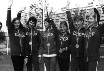 Olga Kórbut ganó dos medallas Olímpicas por equipos, en Múnich 1972 fue de oro y en Montreal 1976 de plata.