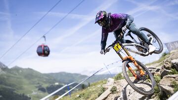 La mountain bike vista desde un teleférico