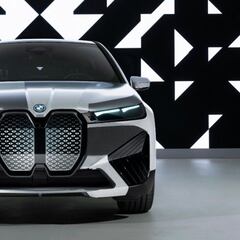 BMW logra que el color de carrocería de un automóvil cambie en segundos