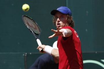 Nicolás Jarry en el duelo frente a Duilio Vallebuona.