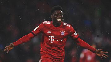 Alphonso Davies, lateral zurdo del Bayern, interesa al Real Madrid.