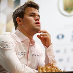Carlsen bate a Giri, Nakamura pierde con Vachier-Lagrave