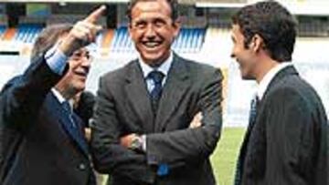 <b>TRES EN SINTONÍA</B>. Florentino, Valdano y Raúl esperan cerrar antes del viernes el acuerdo que asegure la continuidad del crack.
