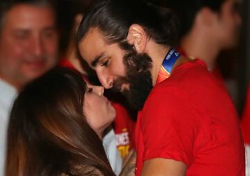 El baloncestista Ricky Rubio y su novia siempre han hecho gala de una total discrecin en cuanto a su vida privada se refiere. La pareja tuvo su primer hijo a principios de este a?o pero todava no se sabe el nombre del peque?o.