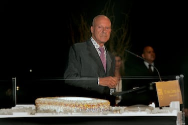 El arquitecto británico ha diseñado estadio como Wembley, Icónico de Lusail, Nuevo Old Trafford...