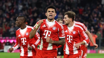 MUNICH, GERMANY - NOVEMBER 29: Luis Diaz of Bayern Munich celebrates scoring his team's second goal during the Bundesliga match between FC Bayern München and FC St. Pauli at Allianz Arena on November 29, 2025 in Munich, Germany. (Photo by Alexander Hassenstein/Getty Images)