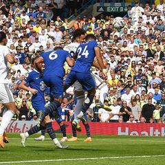 Rodrigo presiona a Haaland