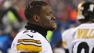 Le'Veon Bell no tuvo el impacto que deseaban los Steelers en el duelo de playoffs contra los New England Patriots por su lesión en el abductor.