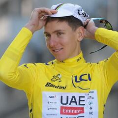 A Pogacar se le pone cara de Dios del Tour