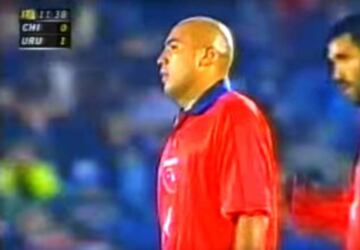 Italo Díaz anotó el autogol con que Chile cayó 1-0 ante Uruguay en abril de 2001. Fue en las Eliminatorias de Corea-Japón.
