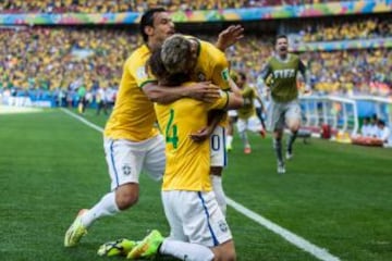 El gol de Brasil fue anotado por David Luiz en el minuto 17 tras centro de Neymar. Era el 1-0.