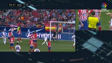 Valladolid echa humo con esta decisión del árbitro a favor del Atleti