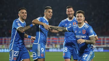 Un héroe inesperado le da el liderato a la U en un final dramático