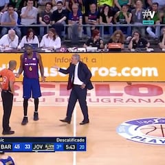 Pesic vuelve a perder los papeles: le sacaron de la pista descalificado